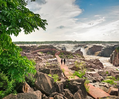 Khajuraho & Raneh Falls Tour